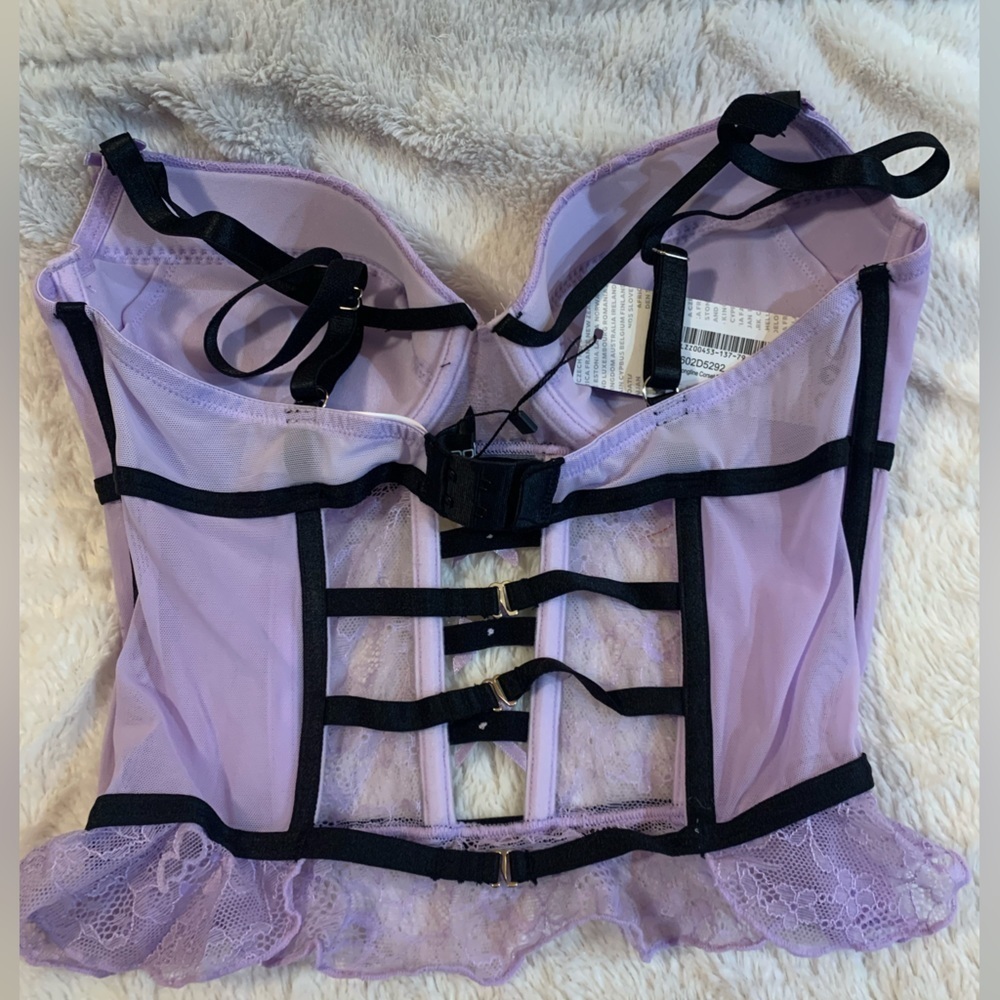 Lingerie 2-piece set Corset and Skirted Thong - Picture 5 of 8
